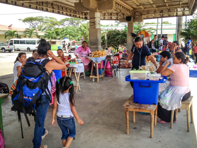 People selling food at Nicaragua Customs Area