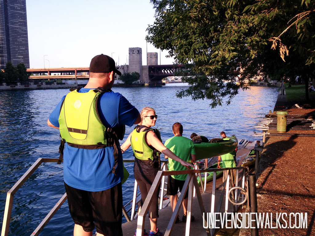kayak the riverwalk - the best way to see chicago