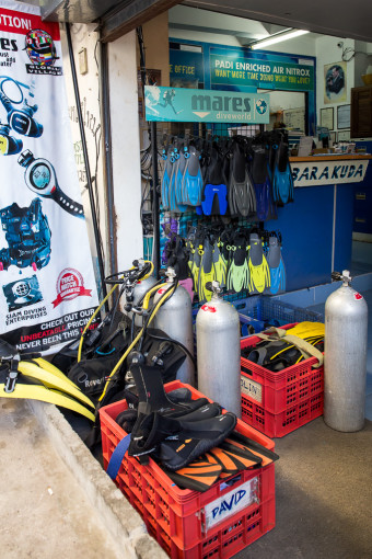 Barakuda Dive Shop Equipment